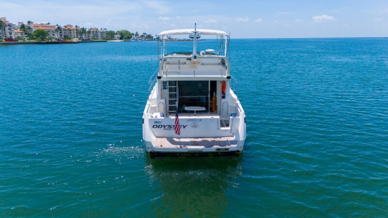 50ft Azimut available in Miami with 1 Jet Ski included for one hrs. - Image 40